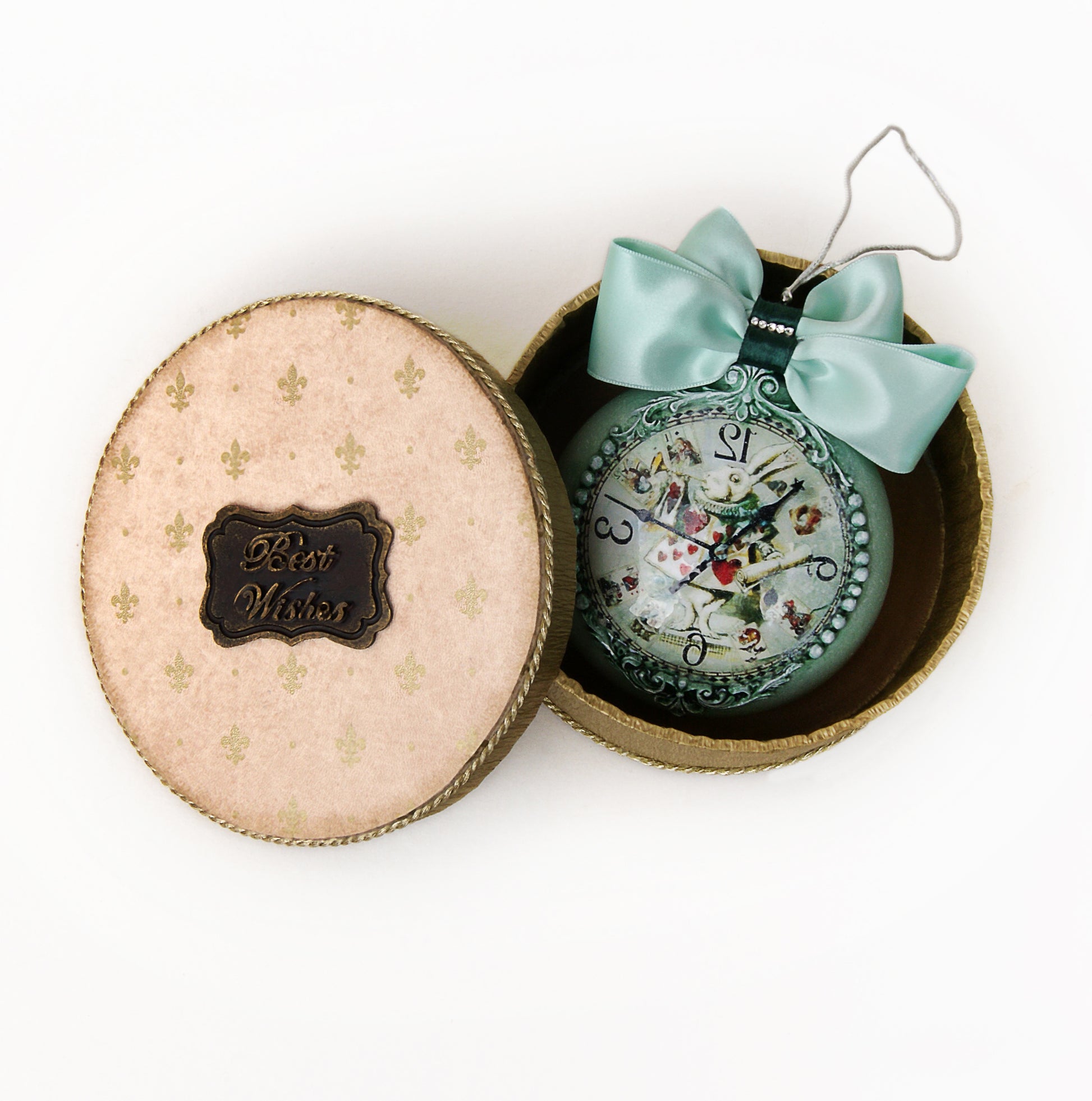 Christmas tree ball in gift box, Alice in Wonderland.
Color Mint green.