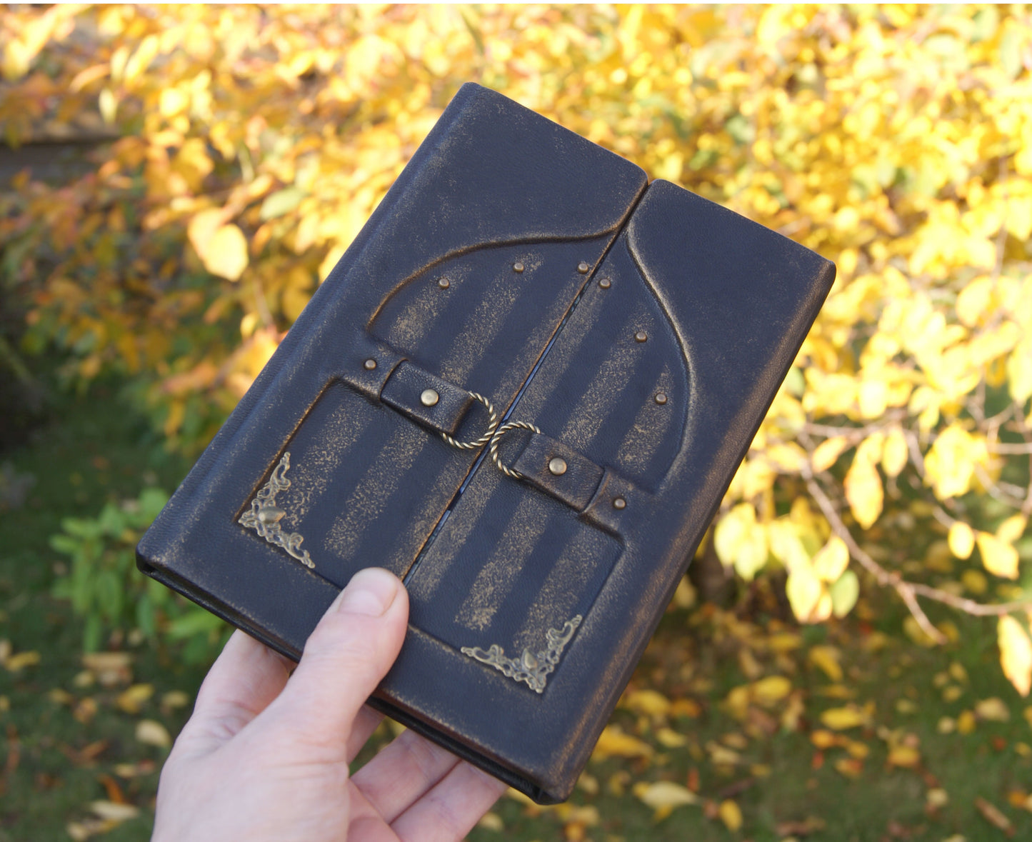 Leather journal, vintage style diary, notebook with lock, old paper