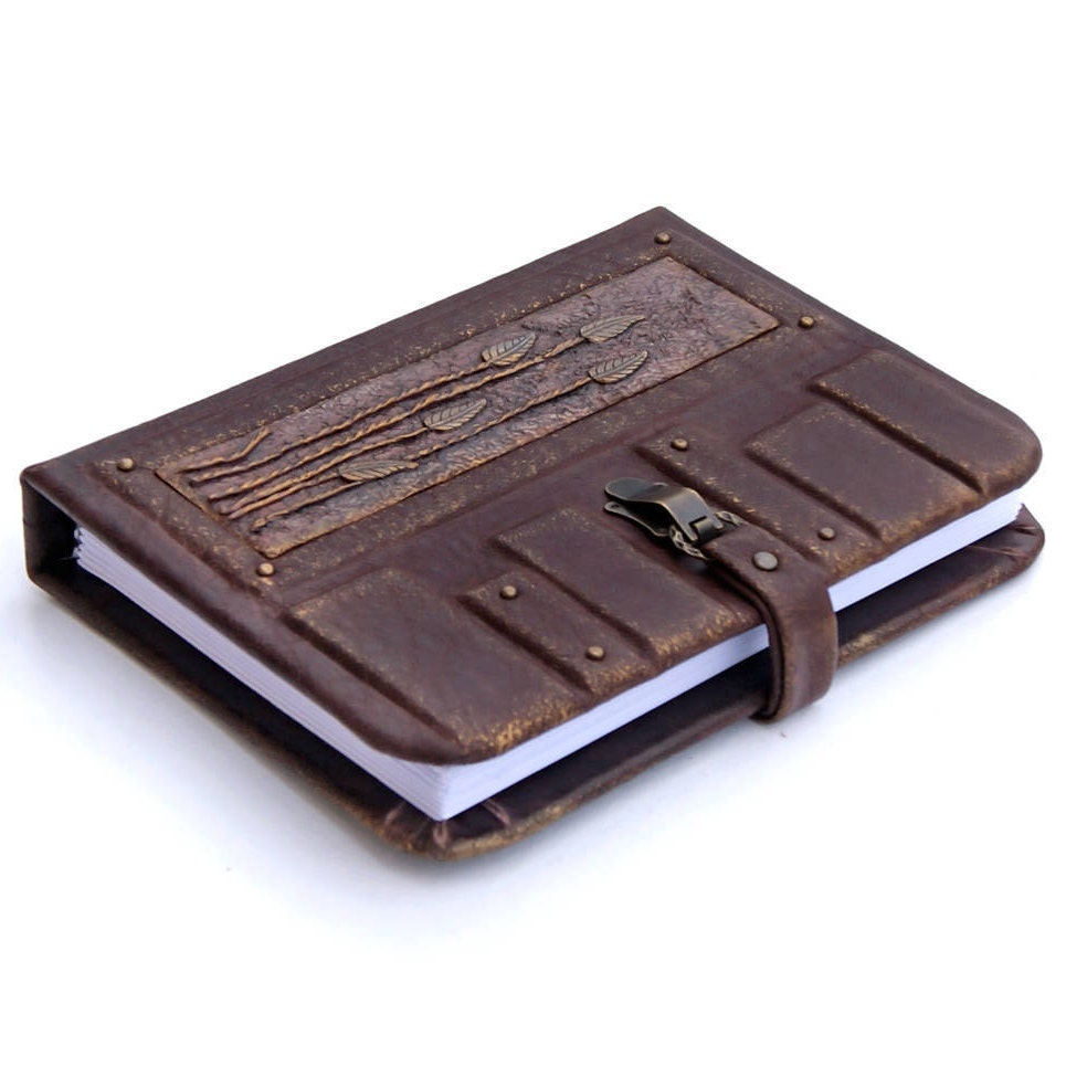 Journal en cuir personnalisé, Carnet personnalisé, Cadeau en cuir personnalisé, Journal avec serrure, journal de voyage, Argile polymère