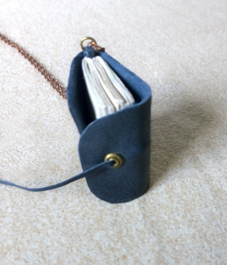 Mini journal fait main, neklace de livre, mini pendentif de livre